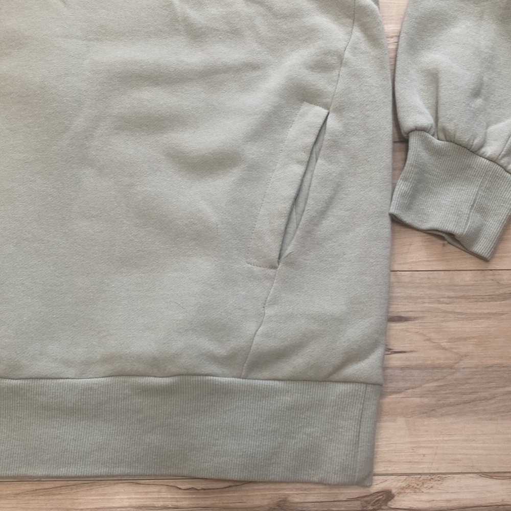 NWOT Zenana Outfitters Womens 1X Sage Green Sweatshirt. So soft! With pockets. - Picture 2 of 12